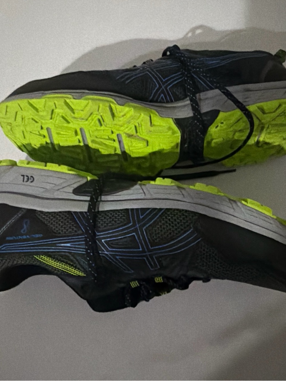 ASICS GEL-Venture 8 men  Trail Running Shoe sz 11